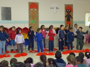 Alunos durante as apresentações...