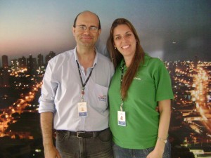 Sr. Pedro Marini - Técnico em Segurança do Tabalho e Srta, Carolina, ambos funcionários da CPFL. 