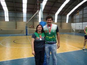 Luciana Neves Sarti melhor Técnica e Gullit de Pádua melhor atleta do campeonato. 