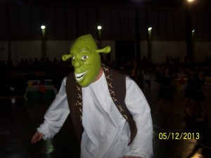 Personagem Shrek fez a alegria dos Alunos.