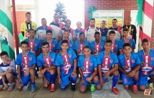 Equipe Sub 15 e Comissão Técnica